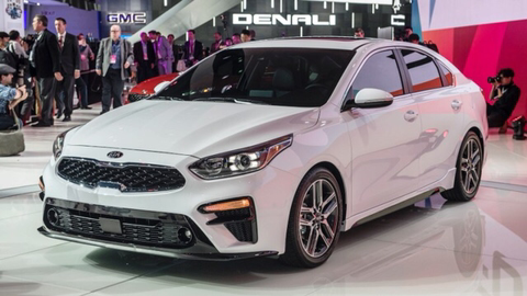 무리해서 차사면 후회한다vs 어떻게든 유지된다 | 인스티즈