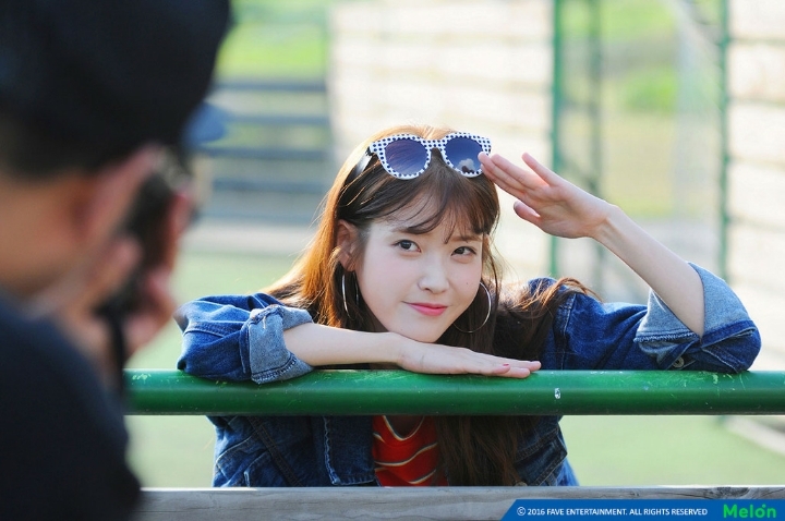 아이유 | 인스티즈