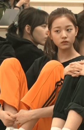 민낯은 귀여운 장원영.gif | 인스티즈