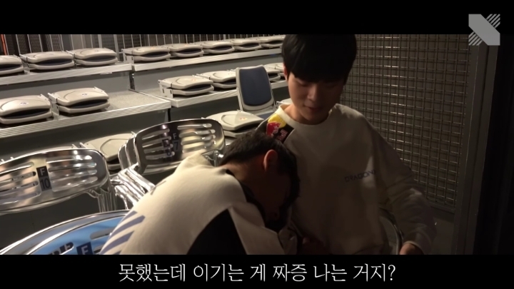 [LOL] 표식 격려해주는 데프트 | 인스티즈