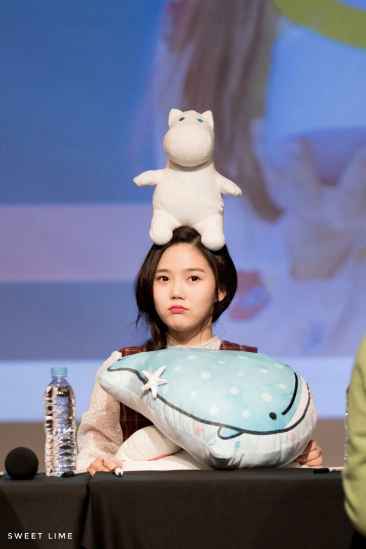 어느 걸그룹 멤버의 특이한 개인기.jpgif | 인스티즈