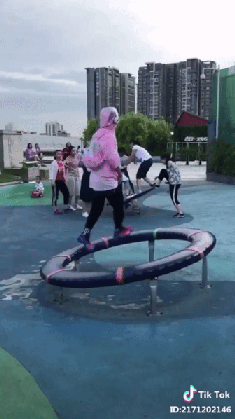 신박한 놀이터의 놀이기구.gif | 인스티즈