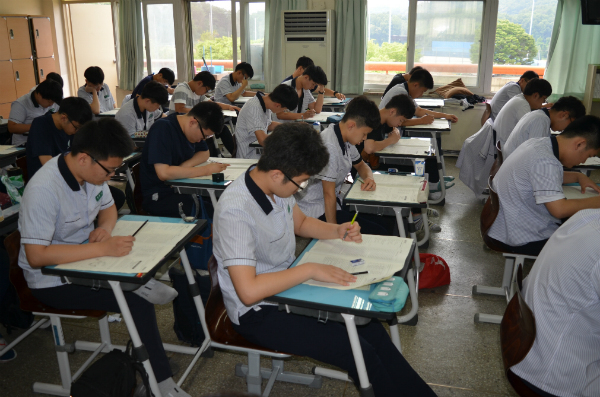 나는 중고등학생시절이 더 좋았다 vs 지금이 더 좋다 | 인스티즈