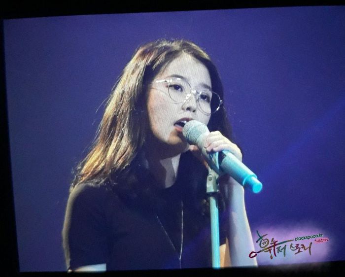 미모 레전드 찍은 오늘자 아이유 .gif | 인스티즈