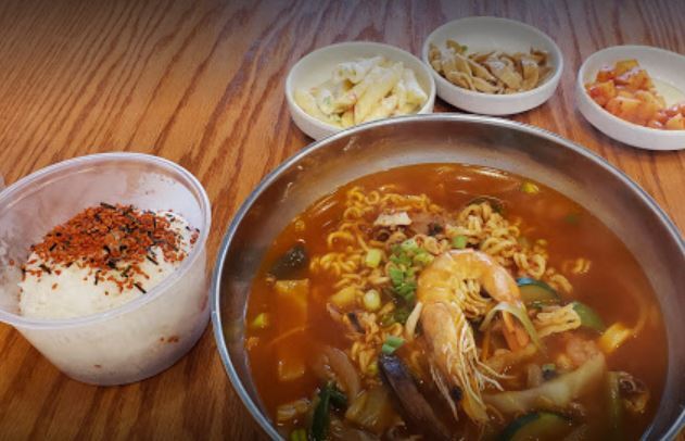 ㄹㅇ 현지화 잘된 미국의 코리안 스타일 분식집.jpg | 인스티즈