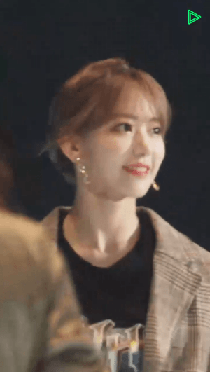 2019 TGC 아이즈원 사쿠라 런웨이 움짤 | 인스티즈