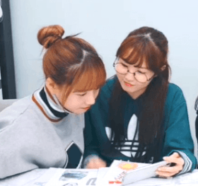 오늘자 v라이브 히토미/조유리(나코/유진).gif | 인스티즈