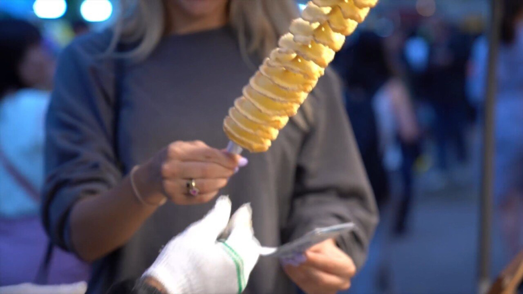 외국 유투버의 2000만원으로 48시간 서울 여행하기 .JPG | 인스티즈