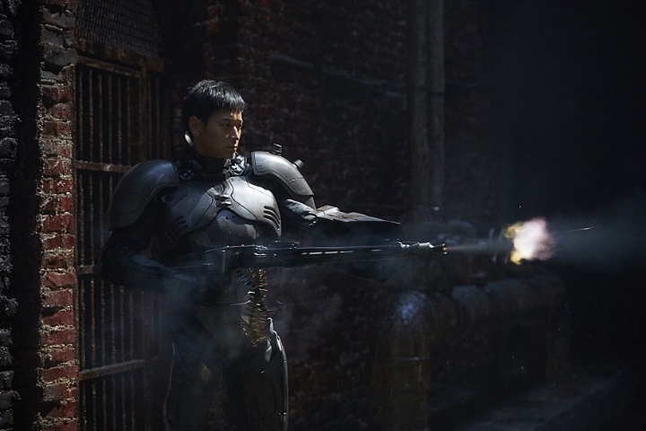 관계자들이 뽑은 2018년 한국영화 가장 의외의 대박작과 가장 의외의 폭망작.jpg | 인스티즈