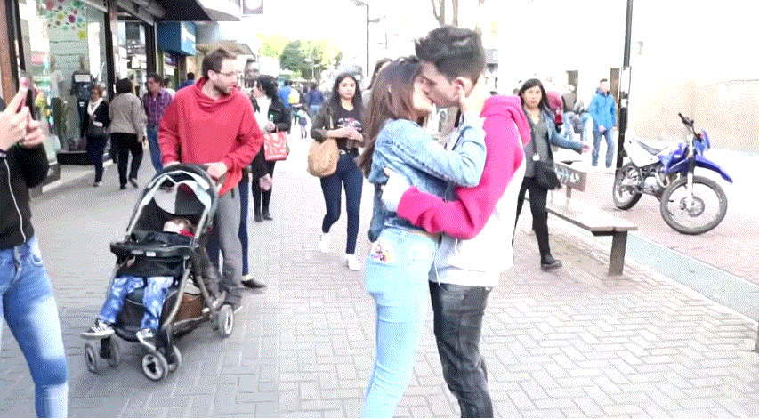 정열의 나라 아르헨티나 에서 처음 만난 사람과 키스하기 | 인스티즈