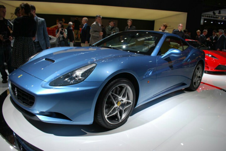 여자 아이돌이 타는 차.jpg | 인스티즈