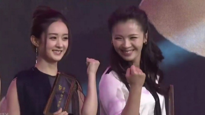 수지씨 터프걸 자세 취해주세요.JPG | 인스티즈