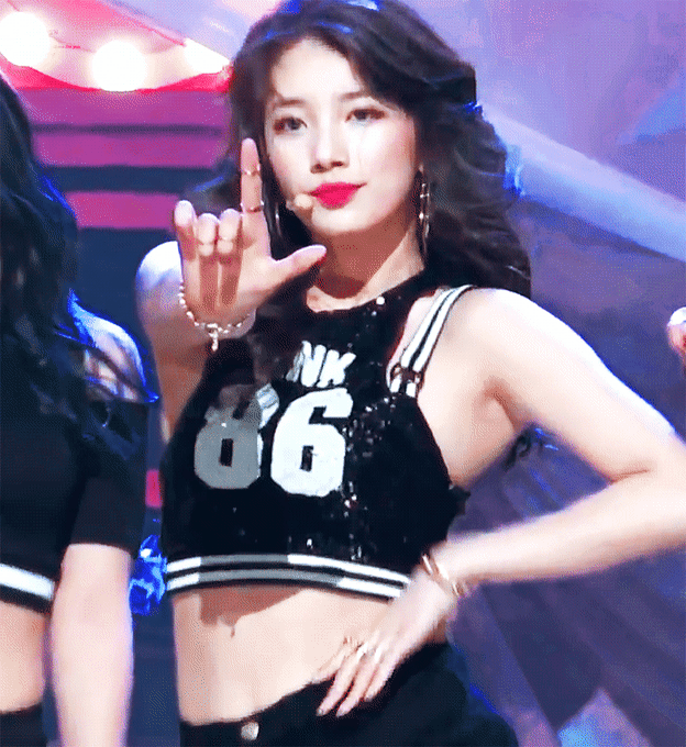 뒷모습 안무 없애라는 댓글이 베댓인 수지 직캠 | 인스티즈