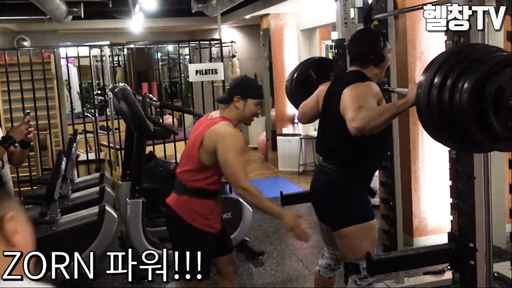 마약 의심되는 헬창들 미친 텐션(feat. 서울대 레깅스녀) | 인스티즈
