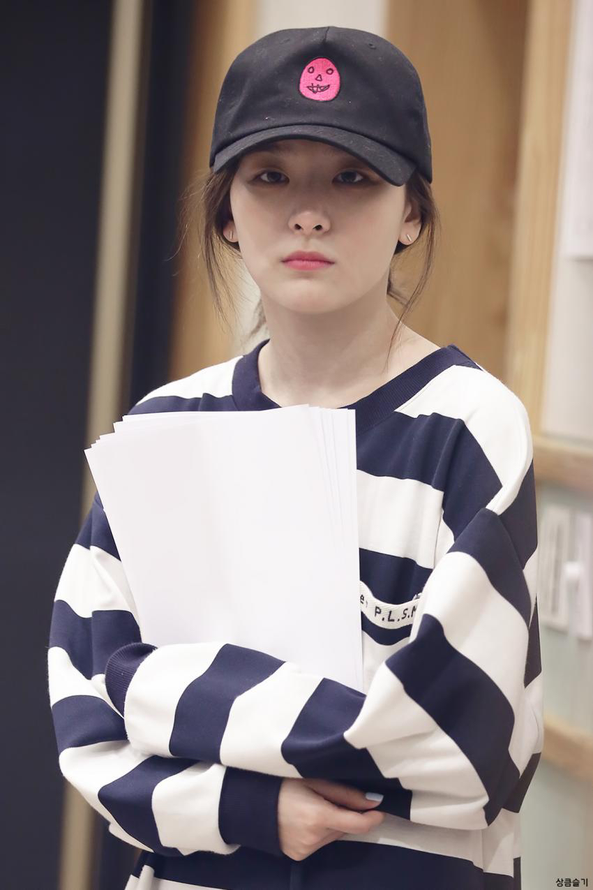 슬기 무대용 풀메 vs 옅은 화장.jpgif | 인스티즈