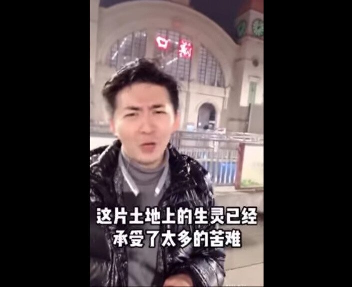 중국 우한 실태를 알리기 위해 위험을 무릅쓰고 현지로 찾아가서 보도하는 진짜 중국인 기자 | 인스티즈