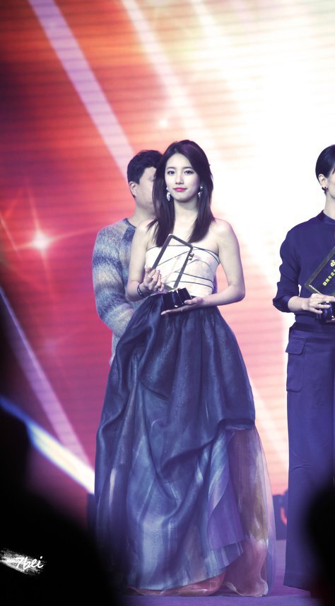 수지 얼굴로 커뮤 핫했던 날 | 인스티즈