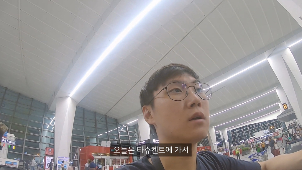 항공편 결항에 대처하는 인도 승무원 | 인스티즈