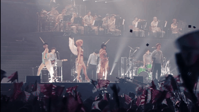 욱일기를 콘서트 굿즈로 쓰는 일본 가수 | 인스티즈