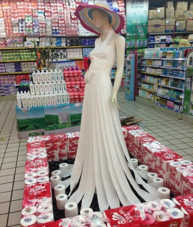 화장지로 만든 드레스 | 인스티즈
