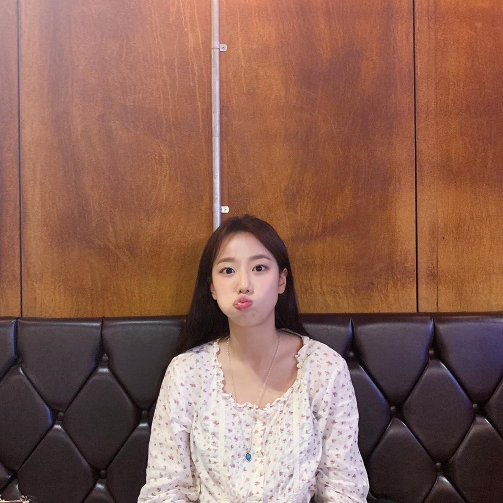 에이프릴 나은 여친짤.jpg | 인스티즈