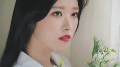 이달의 소녀 막내 올리비아 혜.gif | 인스티즈