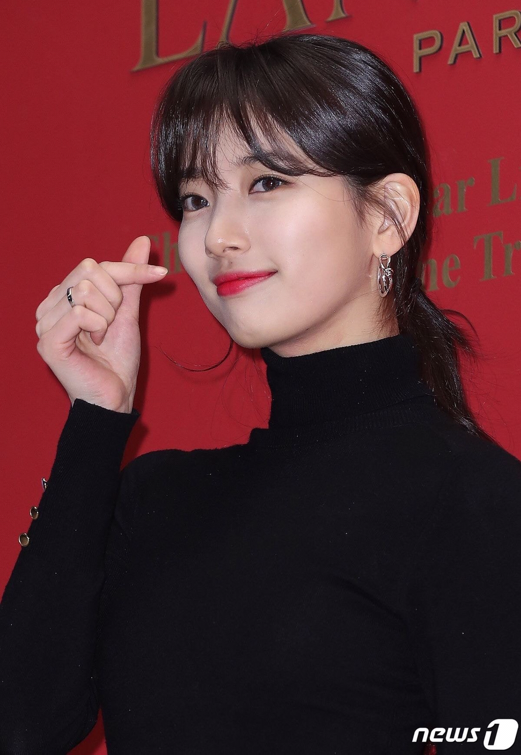 오늘자 좀 이쁘게 나온 수지 | 인스티즈