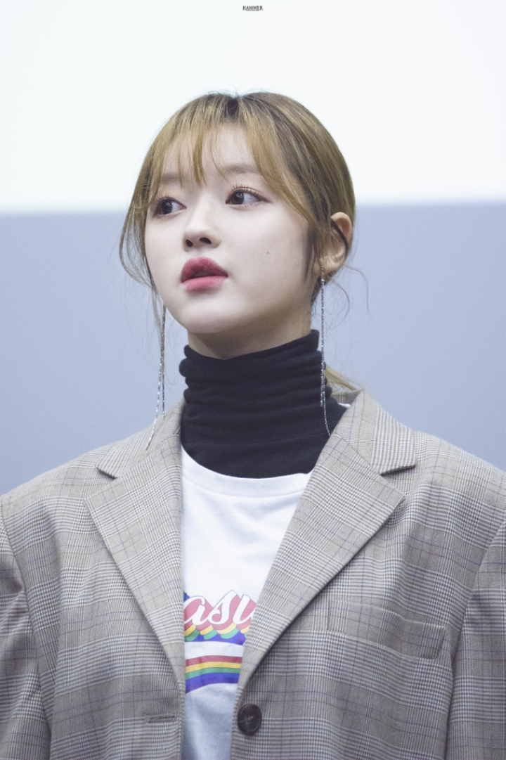 홍콩 mama 가는 오마이걸 유아.jpg | 인스티즈