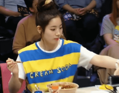 오늘자 트와이스 다현, 강미나 친목.gif | 인스티즈