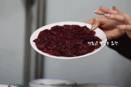 대구,경북에서 술 안주로 먹는 뭉티기+오드래기.jpgif | 인스티즈
