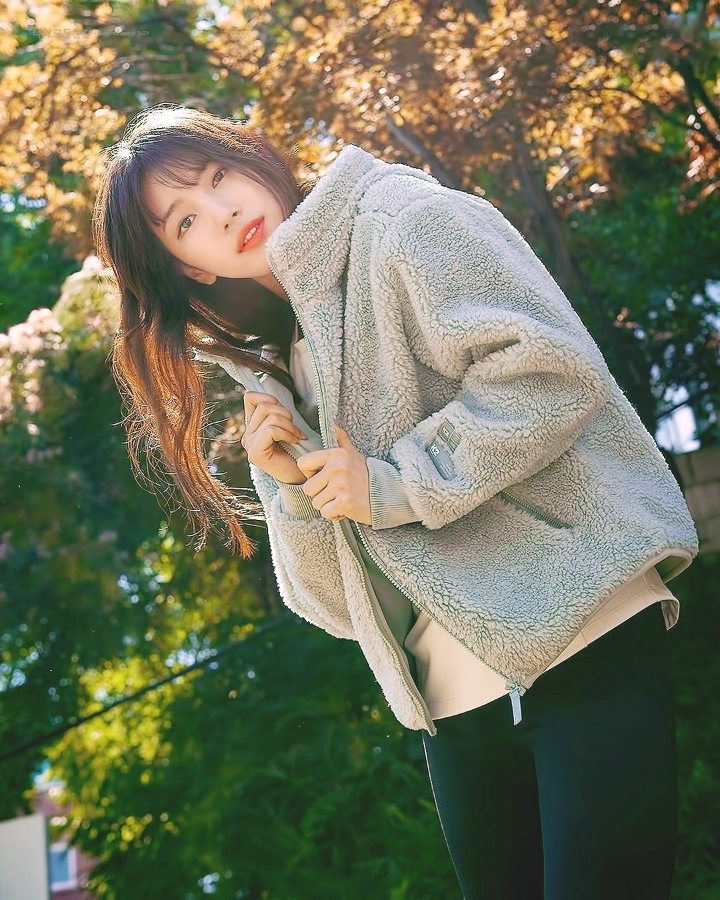 한껏 못생겨 보이는 분장... | 인스티즈