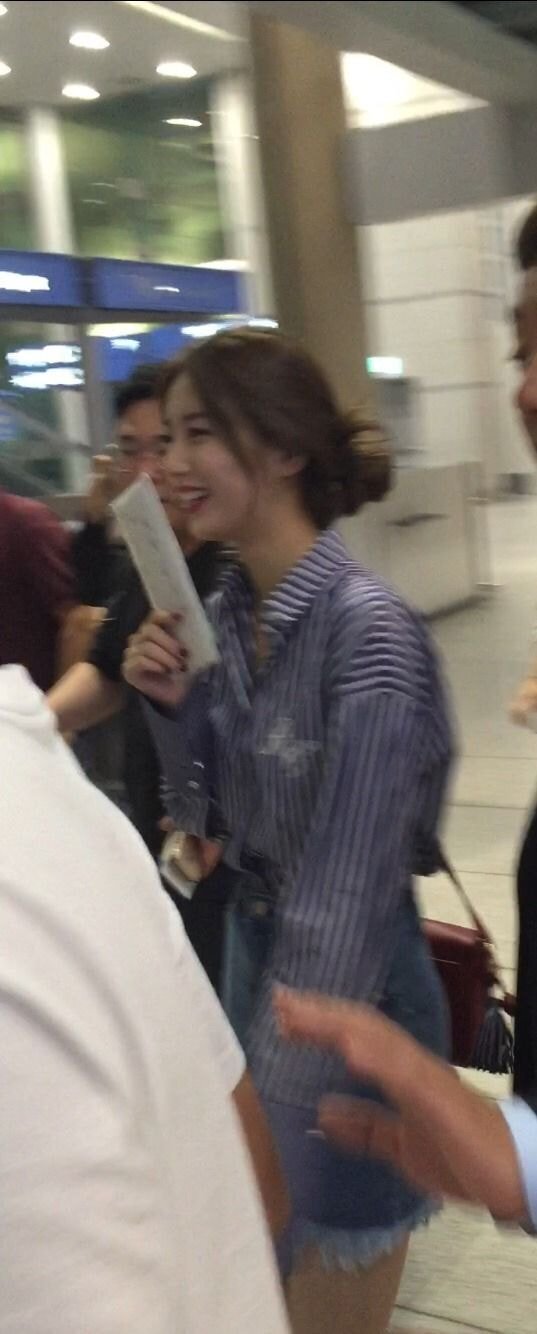 폰카로 찍은 수지 실물 | 인스티즈