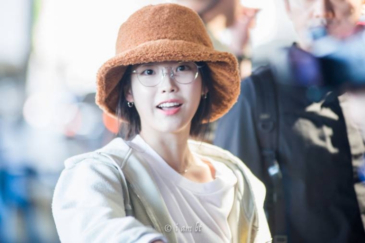 방콕에 입국하는 아이유 | 인스티즈