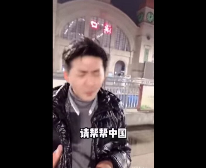 중국 우한 실태를 알리기 위해 위험을 무릅쓰고 현지로 찾아가서 보도하는 진짜 중국인 기자 | 인스티즈