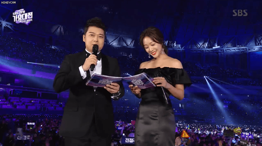 SBS 가요대전 조보아.GIF | 인스티즈