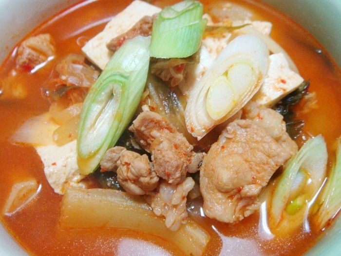 겨울철 별미! '돼지고기 김치찌개' 비법?