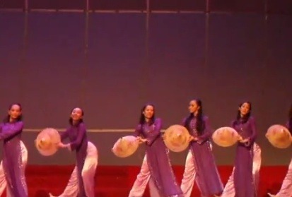 베트남의 전통 모자 춤 / 호치민 오페라극장 무용단