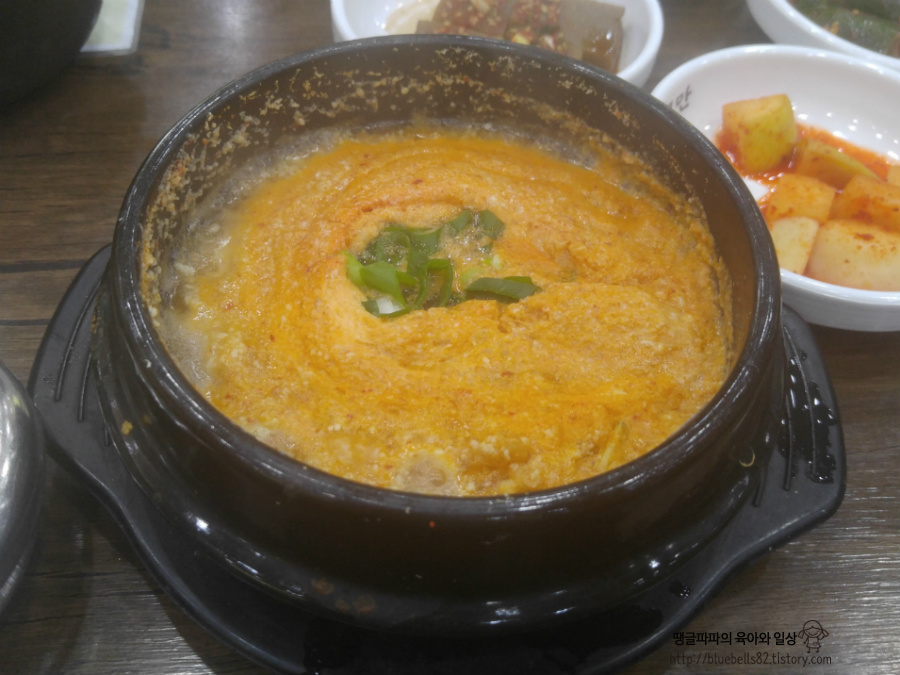 강남 맷돌로만 에서 비지찌개 먹어봤어요