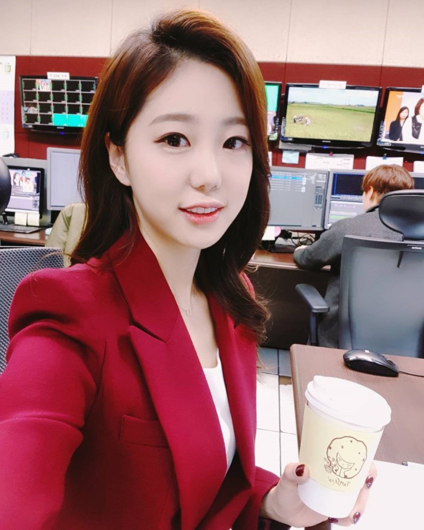 무용전공한 김가영 기상캐스터 몸매 움짤 인스타그램