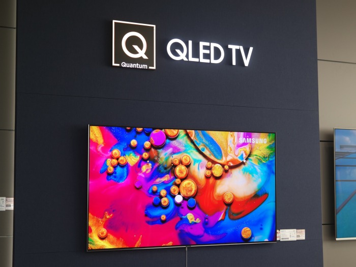 전세계 프리미엄 TV 절반은 삼성 QLED! 앞으로 8K 시장?