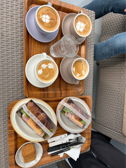 리버페리카페 이미지