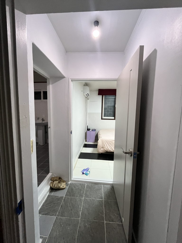 백년모텔 이미지