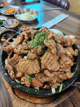 마늘석갈비막국수 이미지