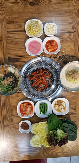 불닭발앤쌈 이미지