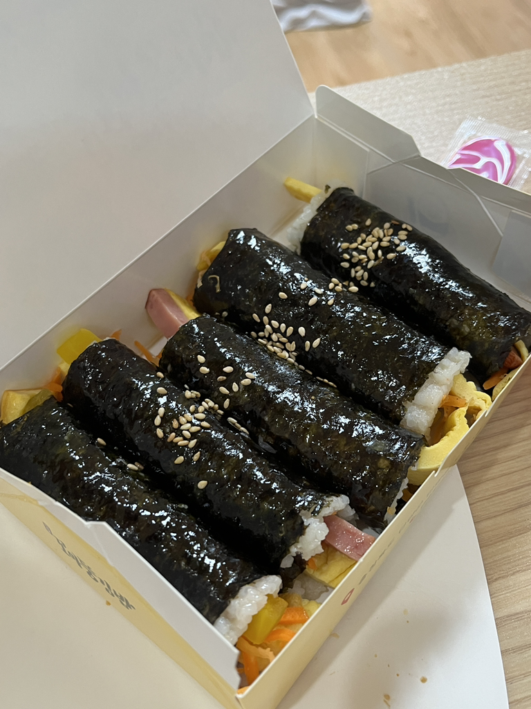 꼬마뚱김밥 이미지