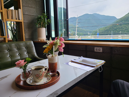 카페아우룸 이미지