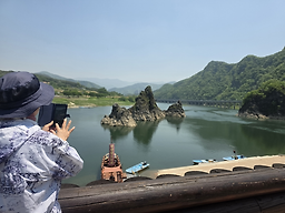 도담삼봉 이미지