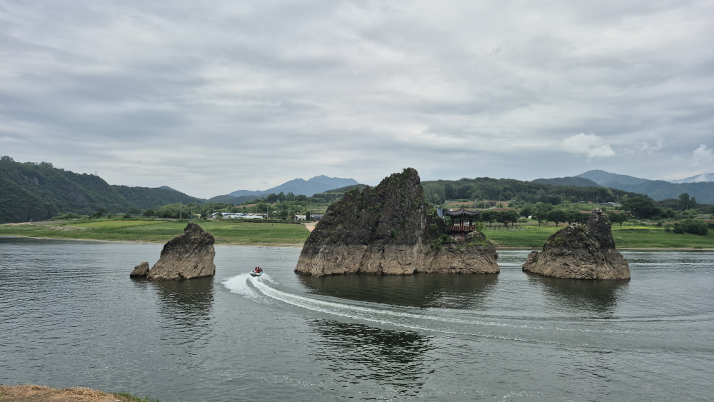 도담삼봉 이미지