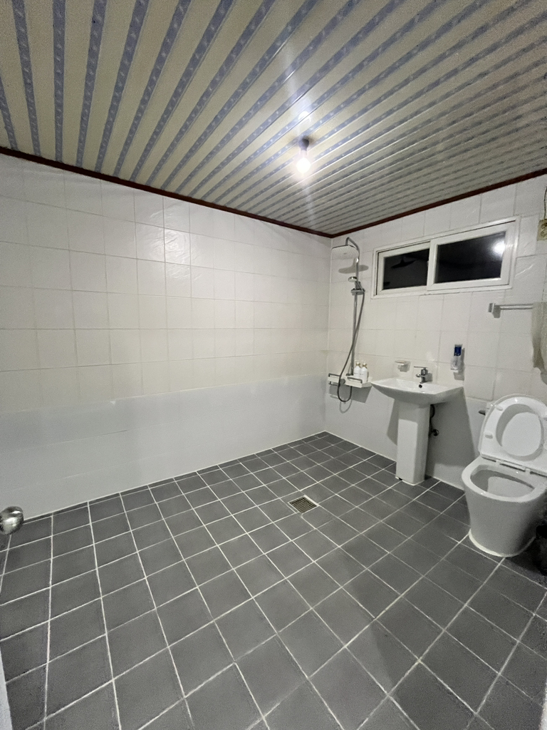 백년모텔 이미지