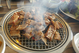 폭포숯불돼지갈비 이미지